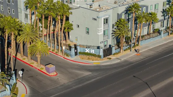 $2,195 | 9050 West Tropicana Avenue, Unit 1055, Las Vegas, NV 89147