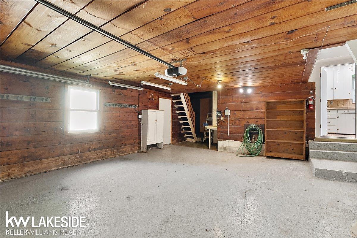 201 Barrington Road Bloomfield Hills, MI 48302 - Photo 36 of 39 Gallery Image 36