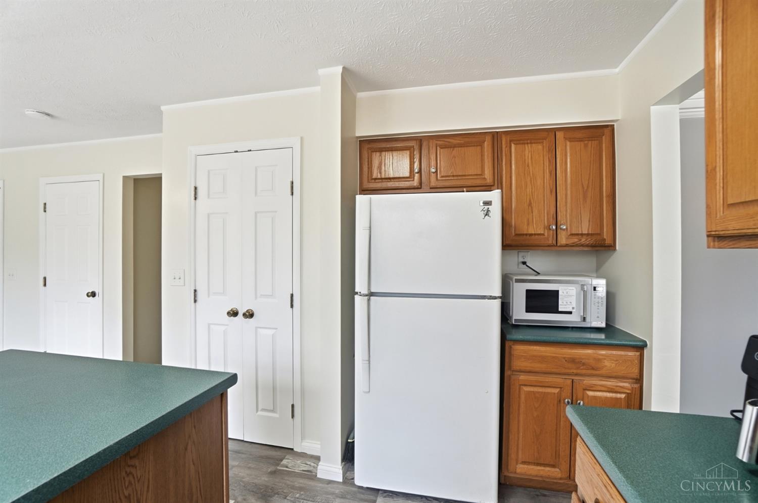5285 Yeatman Road Cincinnati, OH 45252 - Photo 17 of 72
