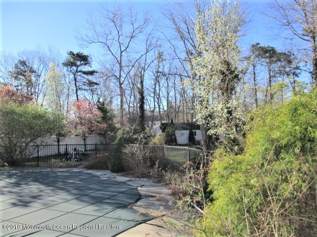 133 Yeoman Road Manahawkin, NJ 08050 - Photo 15 of 16 133 Yeoman (18)