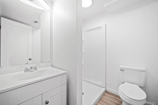 an empty room with a empty space