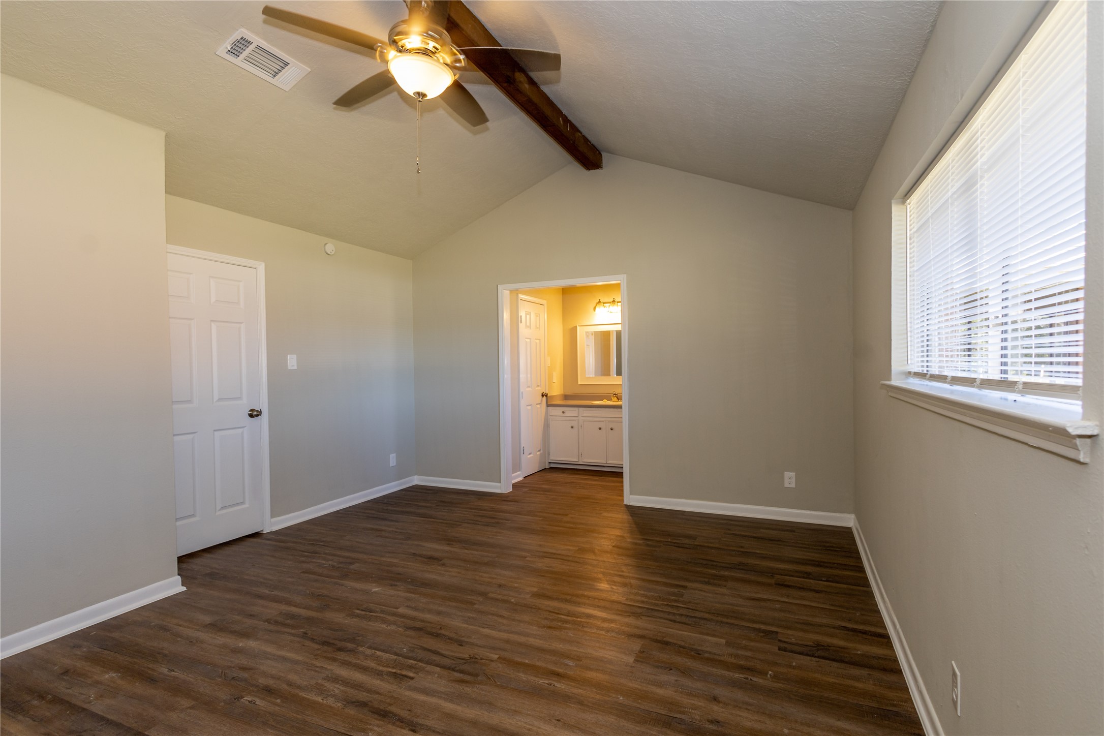 5810 Meadowview Road Beaumont, TX 77708 - Photo 15 of 22