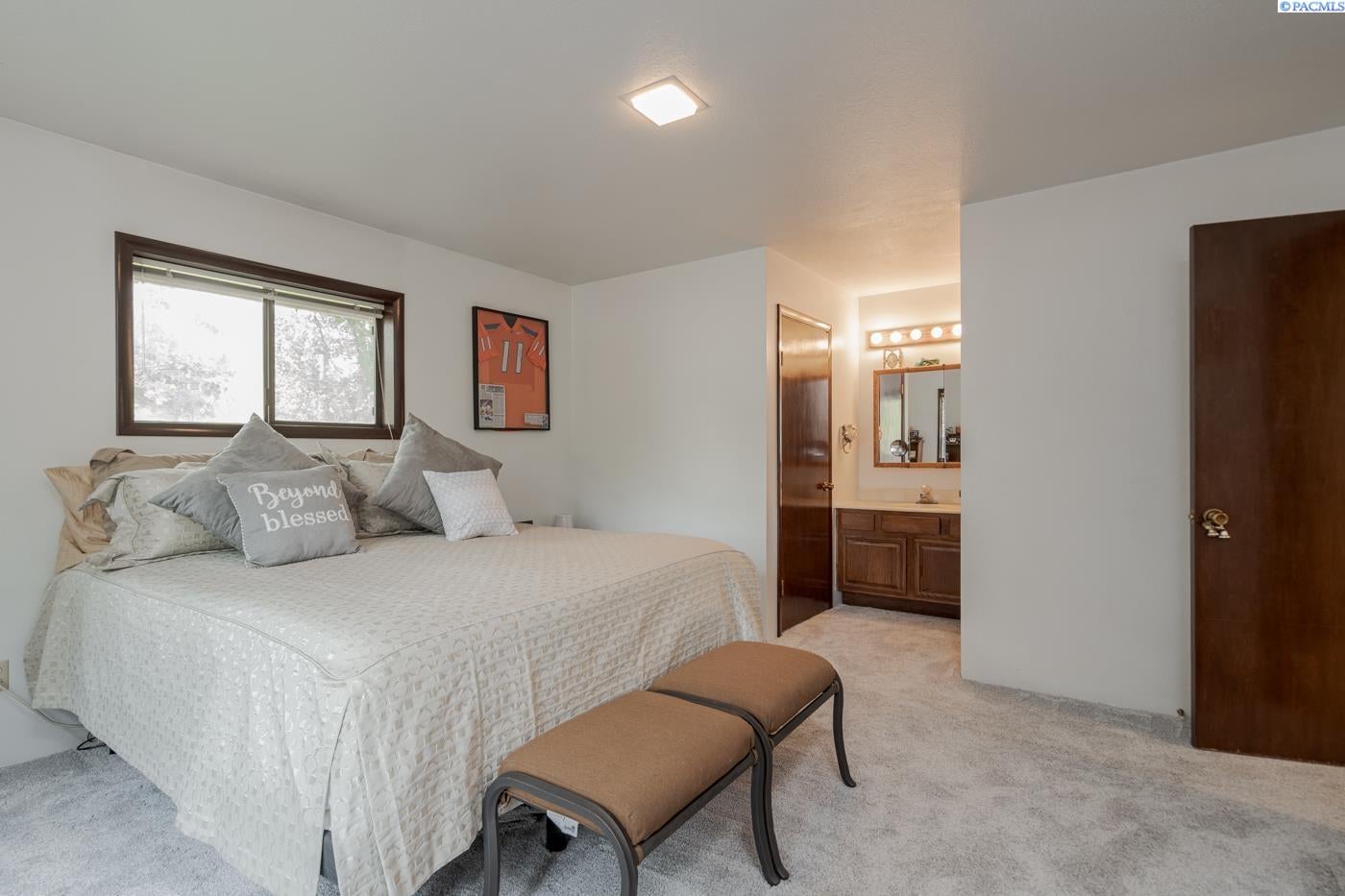 174302 West Byron Road Prosser, WA 99350 - Photo 14 of 30 Gallery Image 14