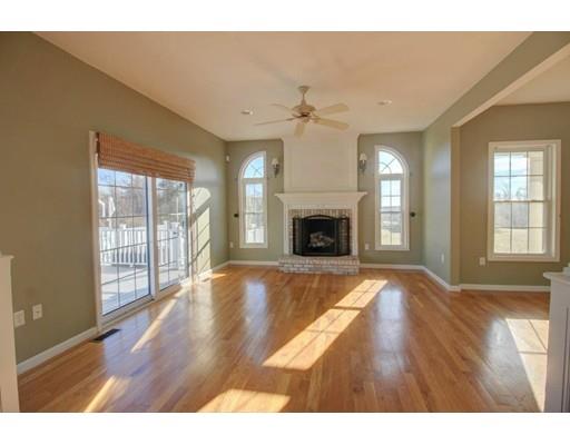 427 Arn-How Farm Road Fitchburg, MA 01420 - Photo 7 of 25 Gallery Image 7
