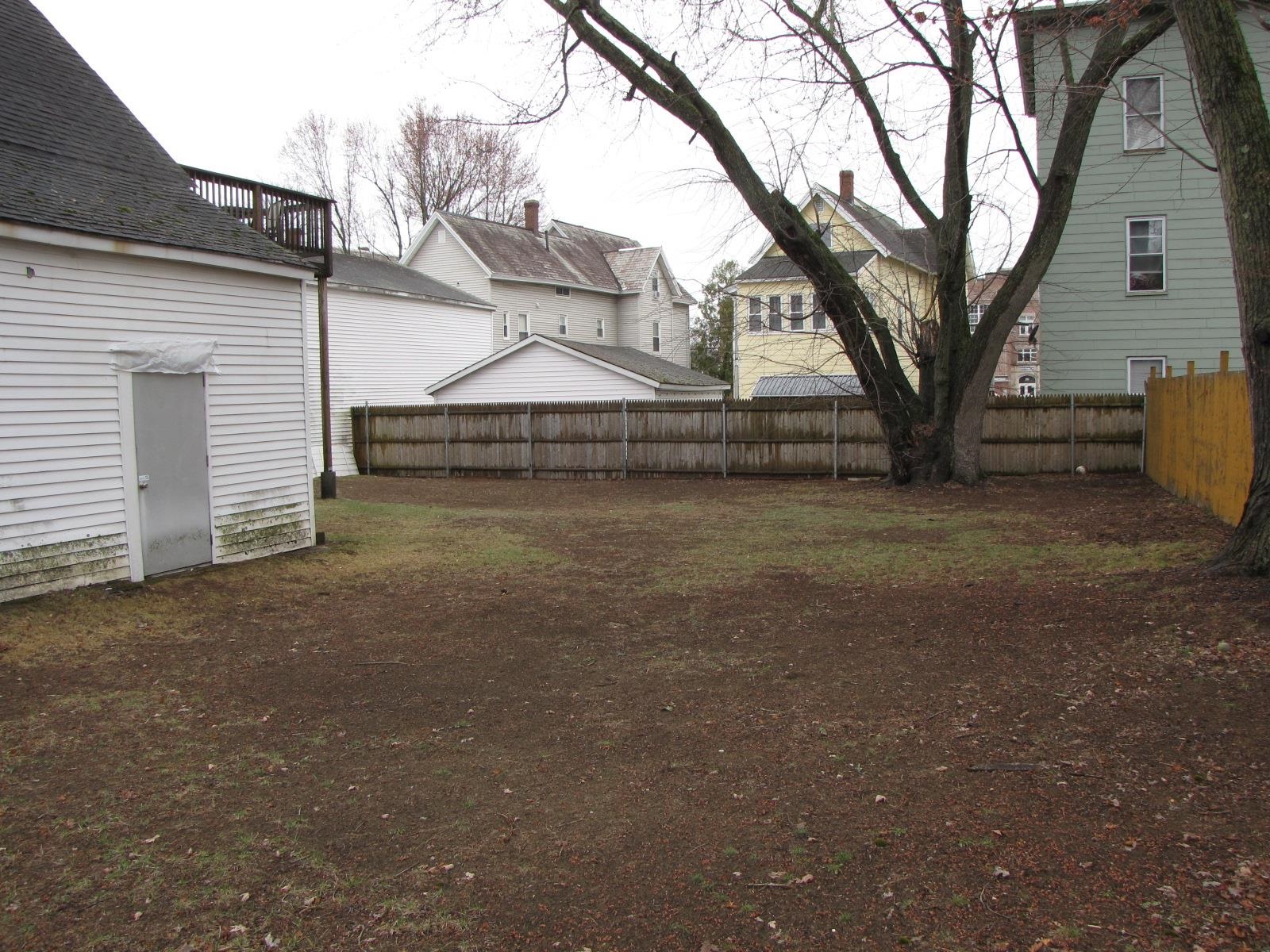 3 Mcilvin Street, Unit B Manchester, NH 03103 - Photo 4 of 31