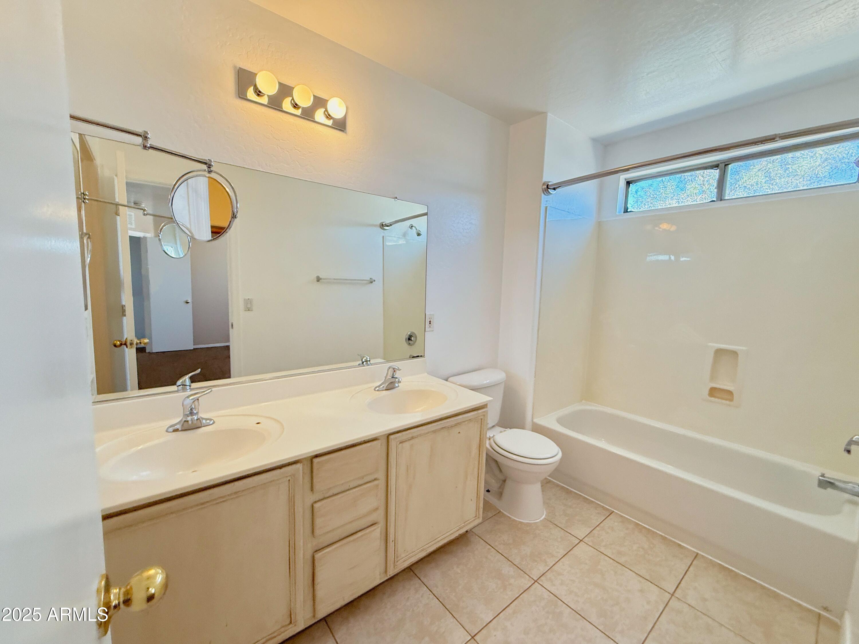 12646 West Willow Avenue El Mirage, AZ 85335 - Photo 14 of 25 IMG_6393