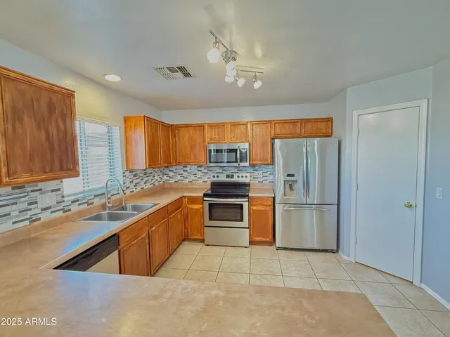 $1,795 | 12646 West Willow Avenue, El Mirage, AZ 85335