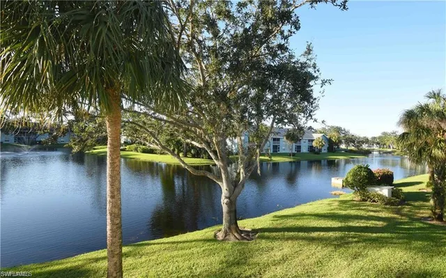 $2,000 | 125 Wading Bird Circle, Unit C205, Naples, FL 34110