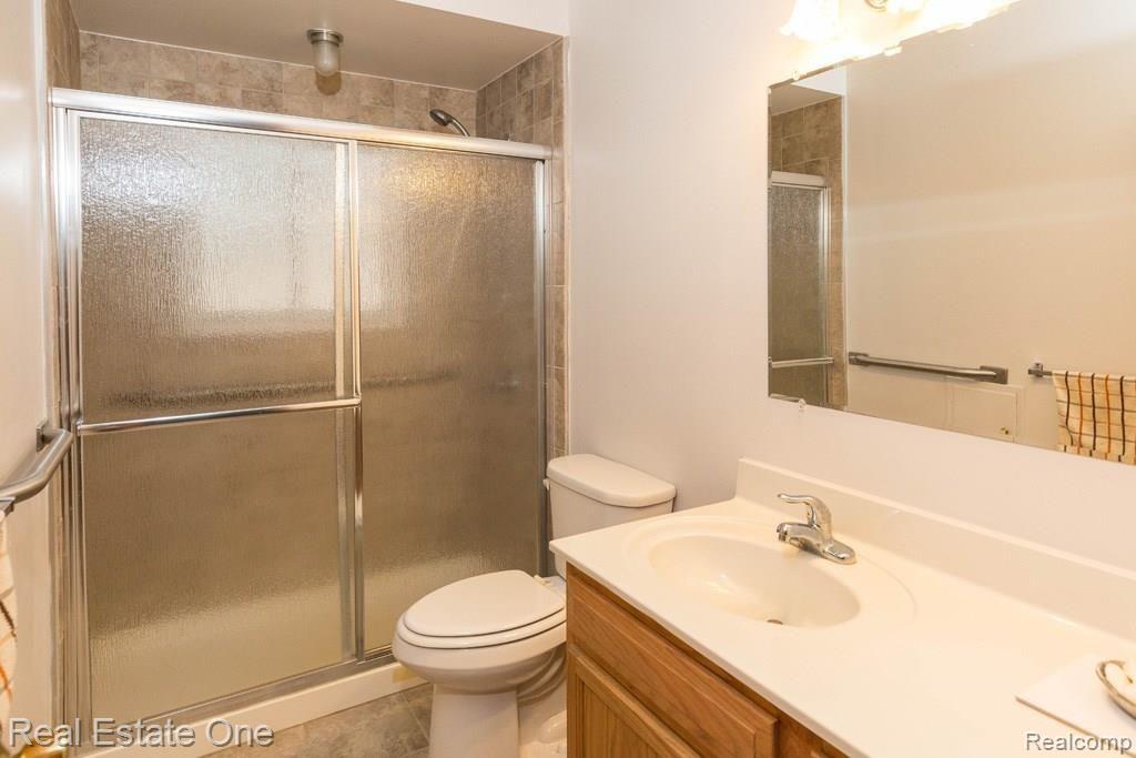 5080 Warmbriar Road White Lake, MI 48383 - Photo 12 of 26 5080WarmbriarRd-12.jpg