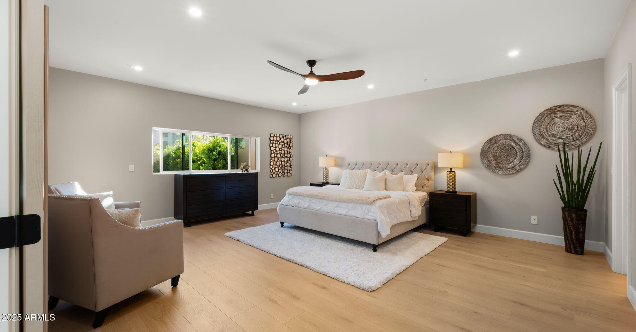 7955 East Chaparral Road, Unit 34 Scottsdale, AZ 85250 - Photo 26 of 69 26-web-or-mls-Great Room11