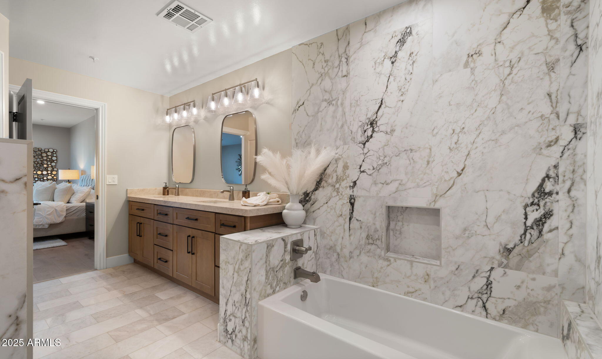 7955 East Chaparral Road, Unit 34 Scottsdale, AZ 85250 - Photo 30 of 69 30-web-or-mls-Great Room15