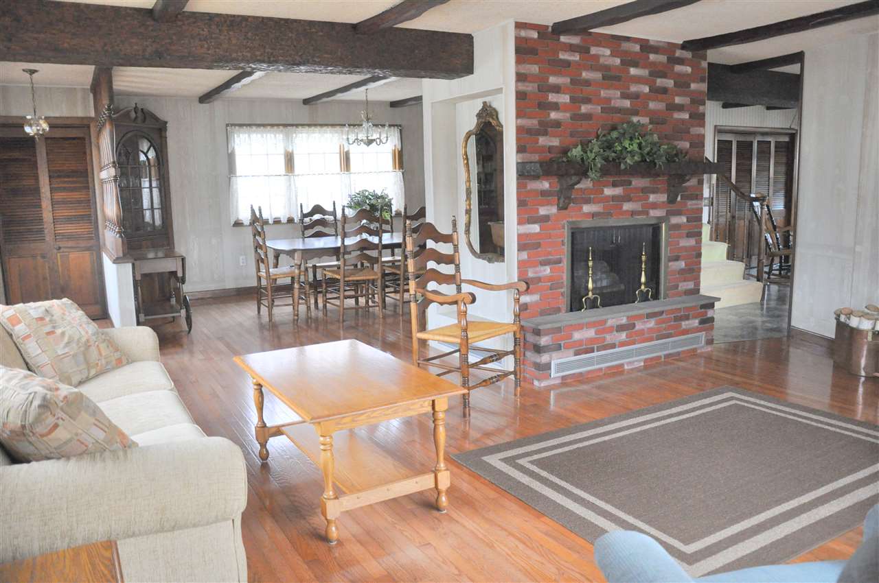 901 Cilley Road Manchester, NH 03103 - Photo 8 of 28