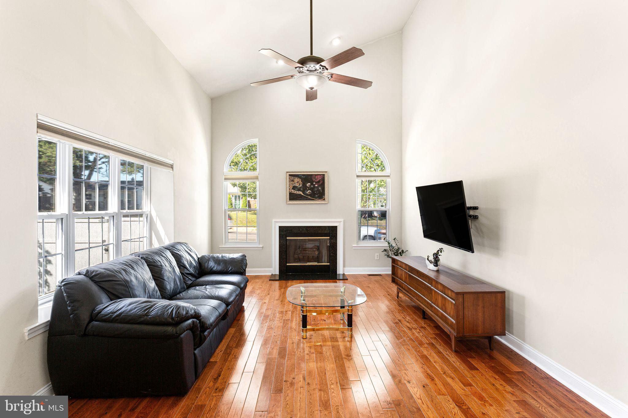 12046 Sewell Road Philadelphia, PA 19116 - Photo 17 of 48 Gallery Image 17