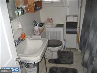 201 Ashby Road Upper Darby, PA 19082 - Photo 11 of 12 Bathroom