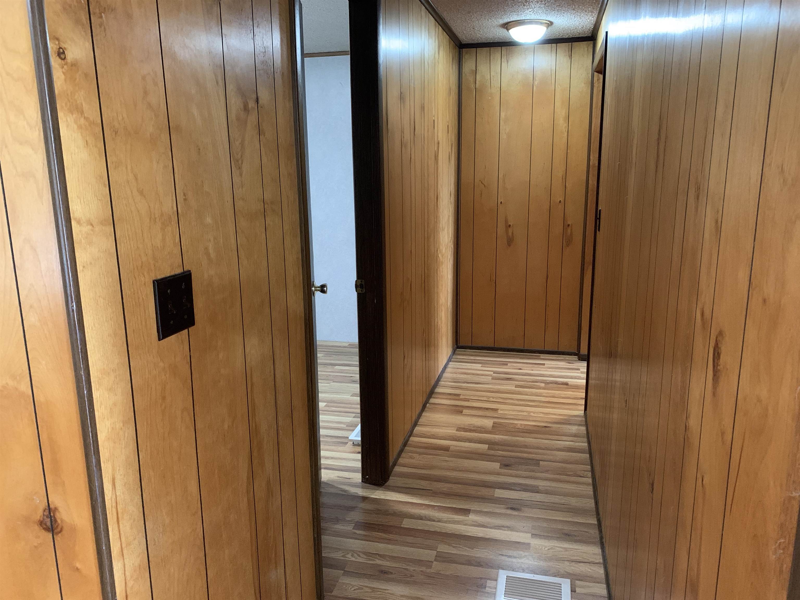 2791 West Washington Road Ithaca, MI 48847 - Photo 12 of 33 1896803-11.JPG