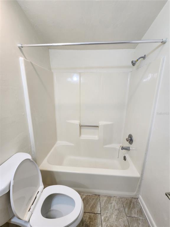 2018 Southwest 70th Terrace Gainesville, FL 32607 - Photo 10 of 39