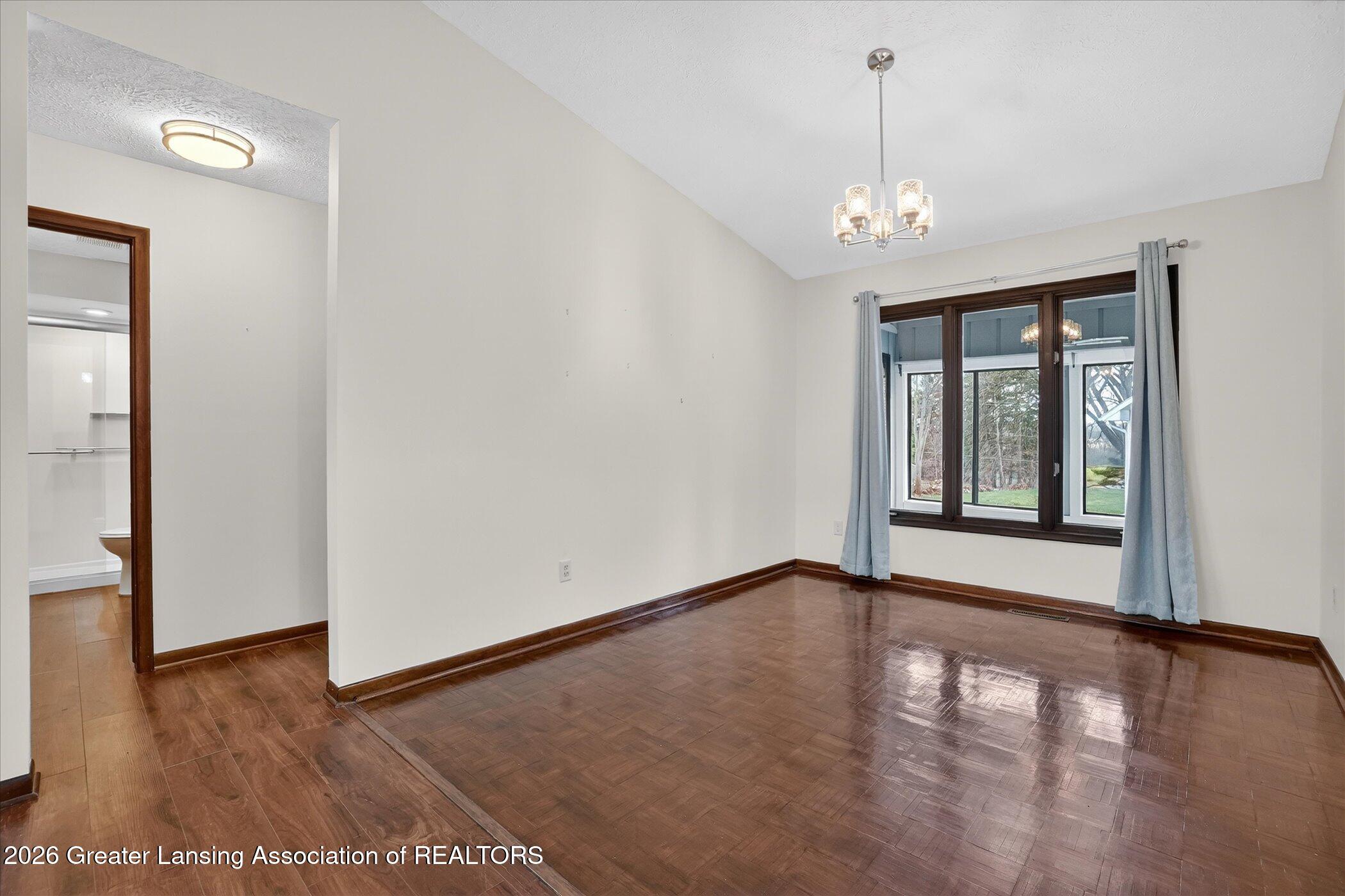 3518 Apple Valley Road Okemos, MI 48864 - Photo 27 of 53 27-3518-Apple-Valley-Rd-Okemos-MI-48864-