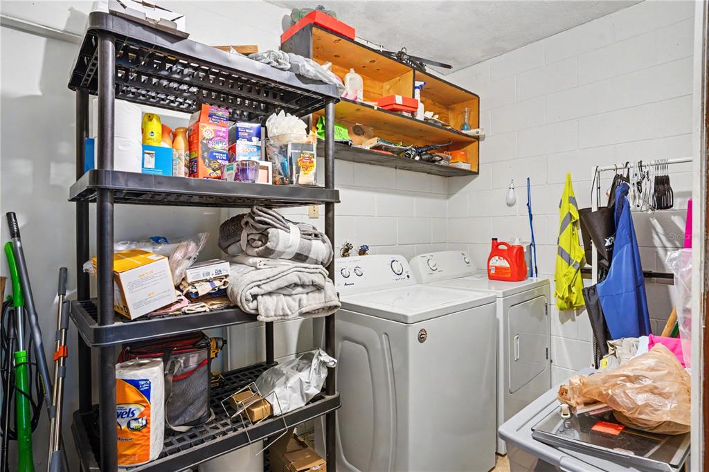 2422 Berry Road Plant City, FL 33567 - Photo 11 of 20 Gallery Image 11