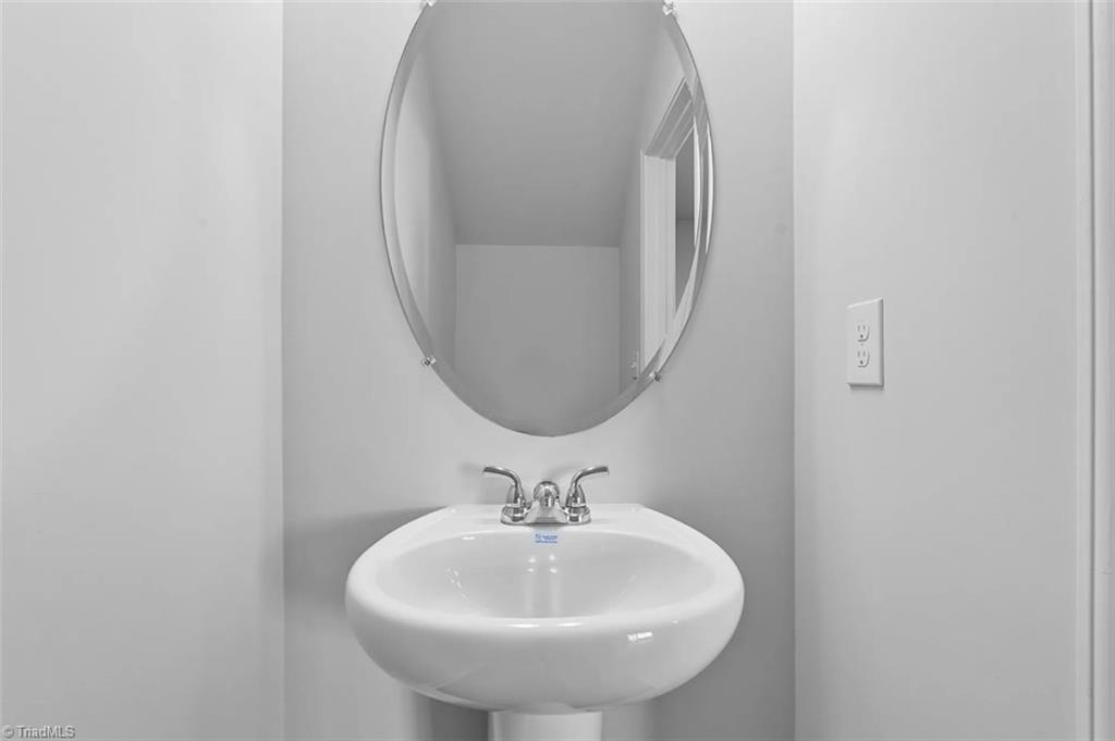 523 Raspberry Hl Drive Winston-Salem, NC 27106 - Photo 12 of 37