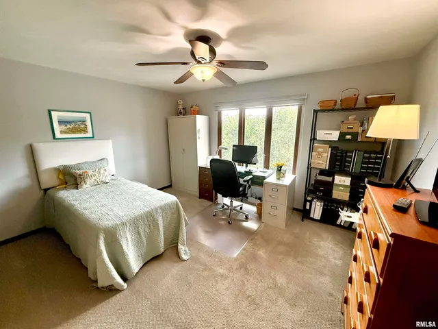 $116,500 | 3715 35th Street, Unit 3, Moline, IL 61265