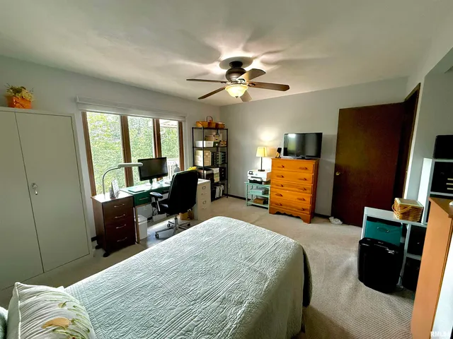 $116,500 | 3715 35th Street, Unit 3, Moline, IL 61265