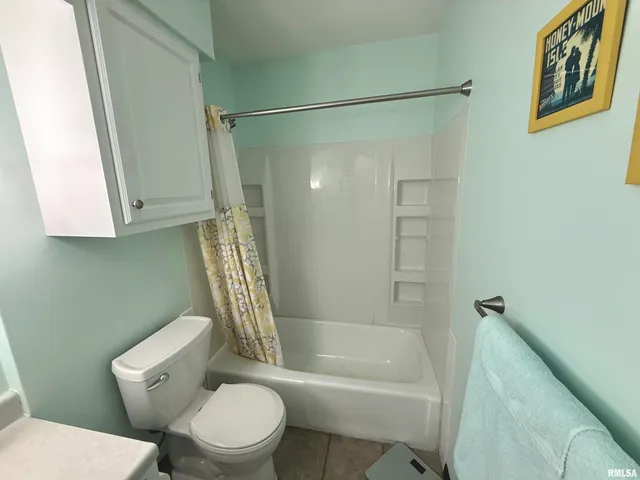 $116,500 | 3715 35th Street, Unit 3, Moline, IL 61265