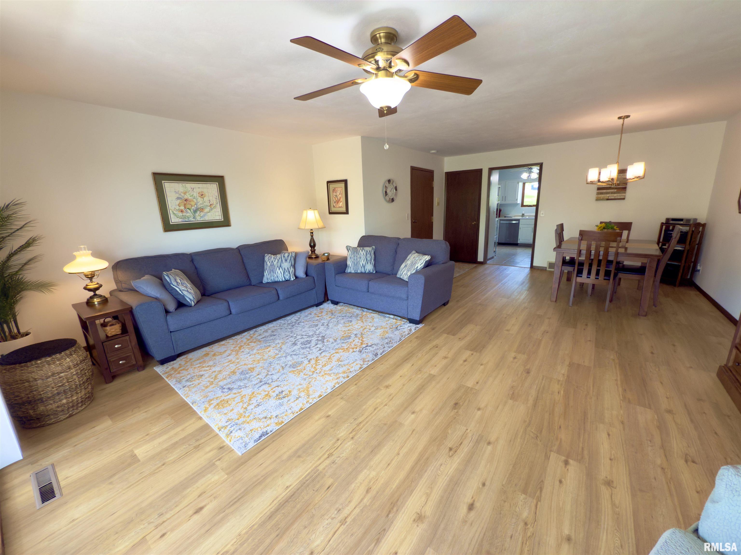 3715 35th Street, Unit 3 Moline, IL 61265 - Photo 6 of 23