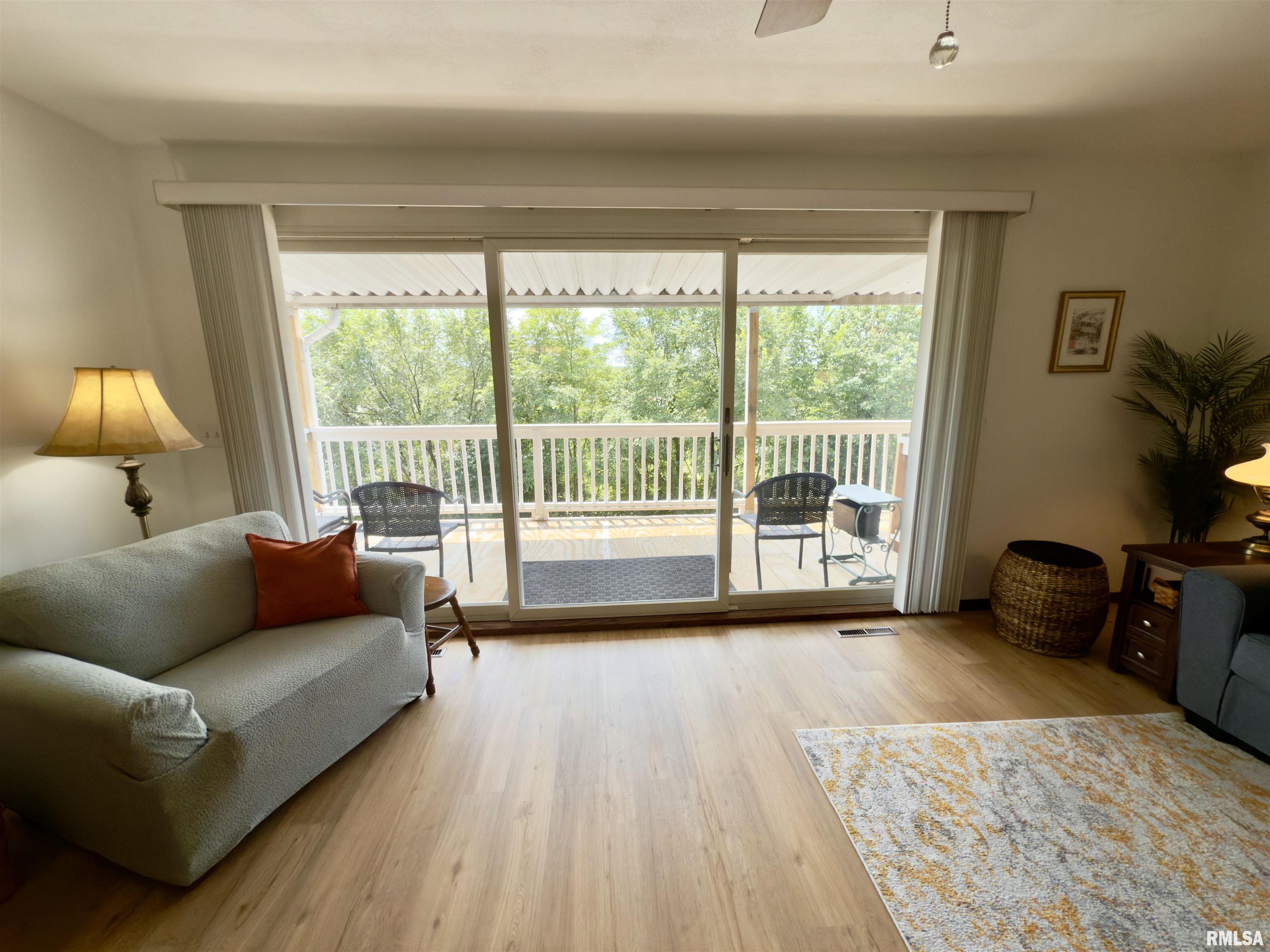 3715 35th Street, Unit 3 Moline, IL 61265 - Photo 9 of 23