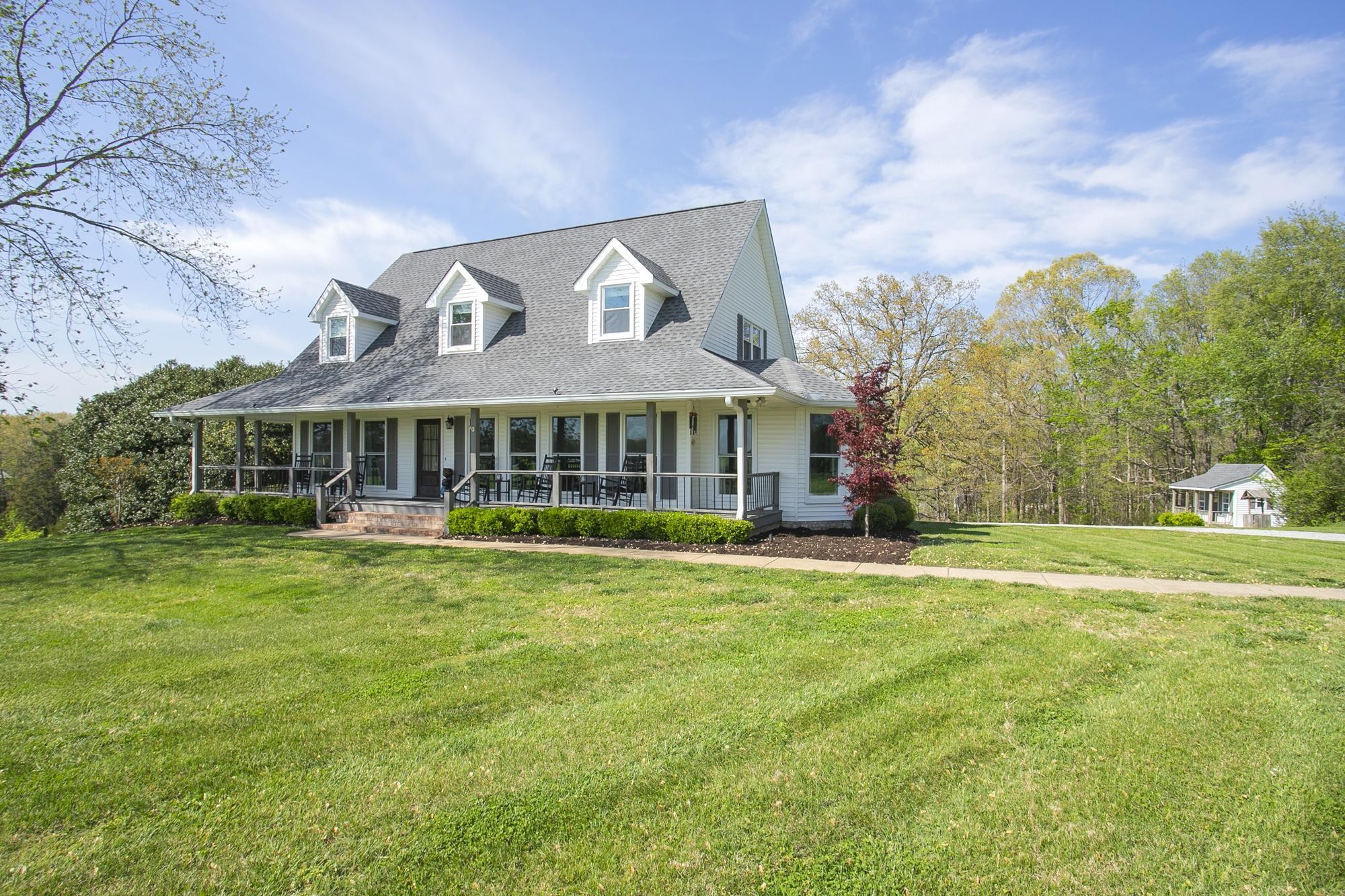 1043 Shelton Road Charlotte, TN 37036 - Photo 3 of 71
