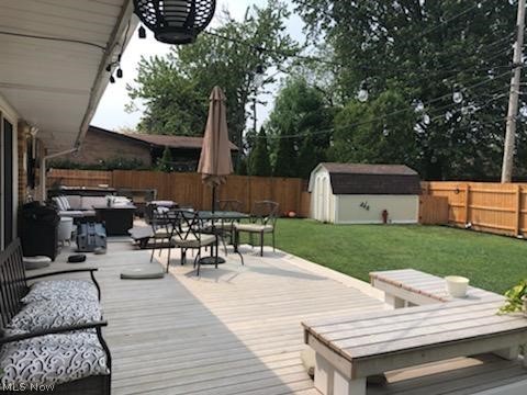 8530 Banner Lane Parma, OH 44129 - Photo 3 of 19 Patio