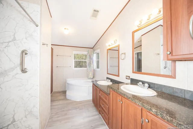 $440,000 | 590 County Road 4614, Castroville, TX 78009