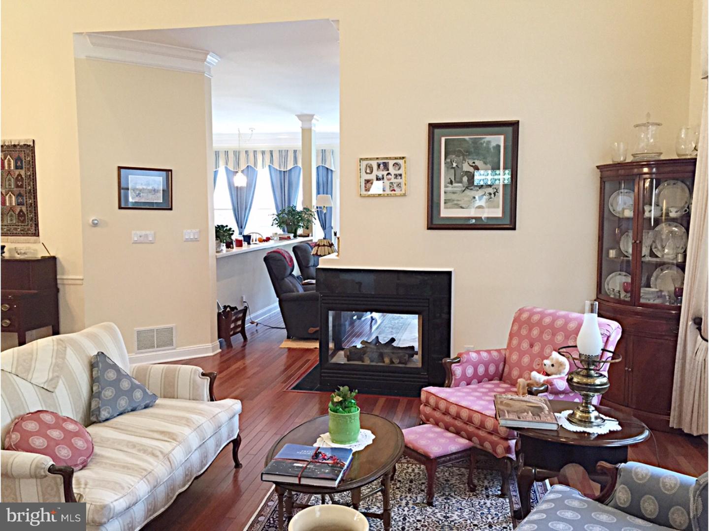 34 Foster Road Pennington, NJ 08534 - Photo 4 of 25 Living Room