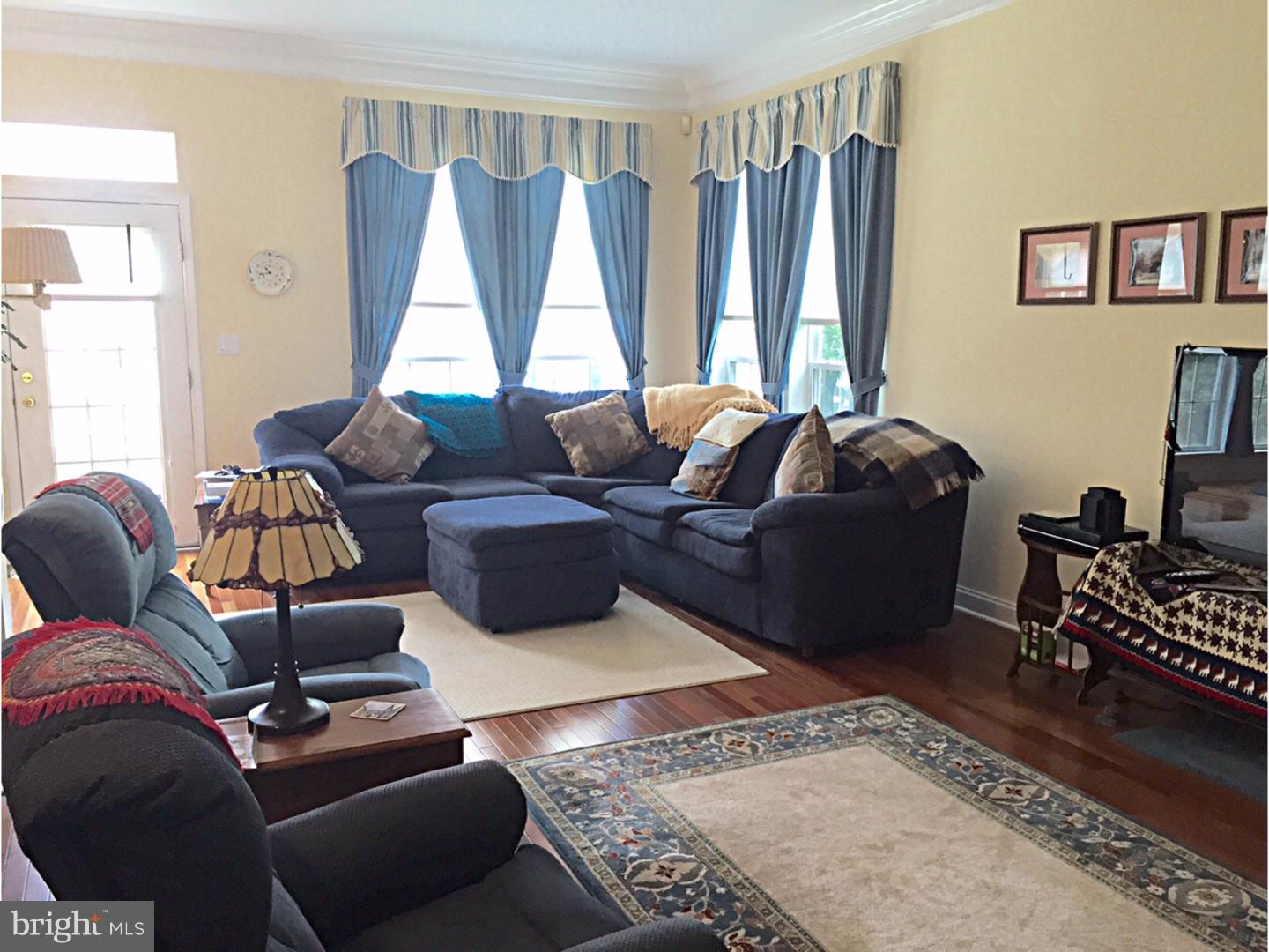 34 Foster Road Pennington, NJ 08534 - Photo 6 of 25 Family Room