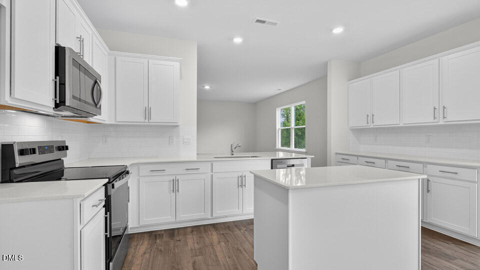 154 Fair Child Road Spring Lake, NC 28390 - Photo 11 of 43 Kitchen