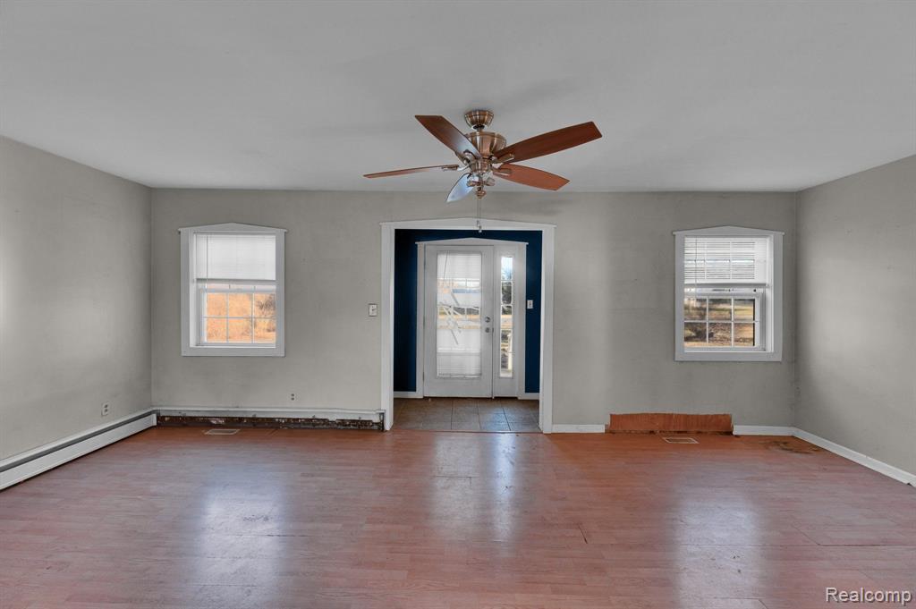 8396 East Richfield Road Davison, MI 48423 - Photo 8 of 17 Gallery Image 8