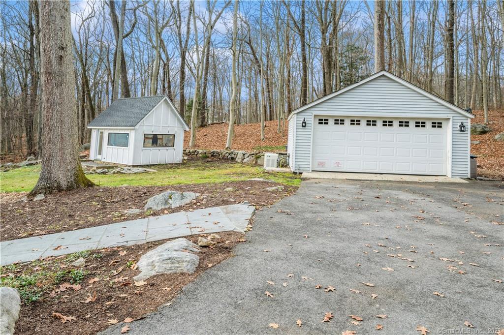 2428 Long Ridge Road Stamford, CT 06903 - Photo 6 of 29