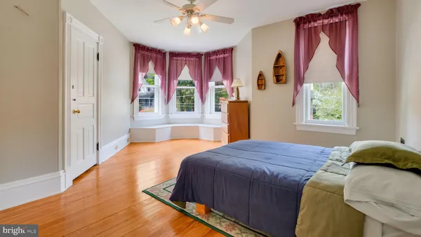 $750,000 | 130 Woodland Road, Wyncote, PA 19095