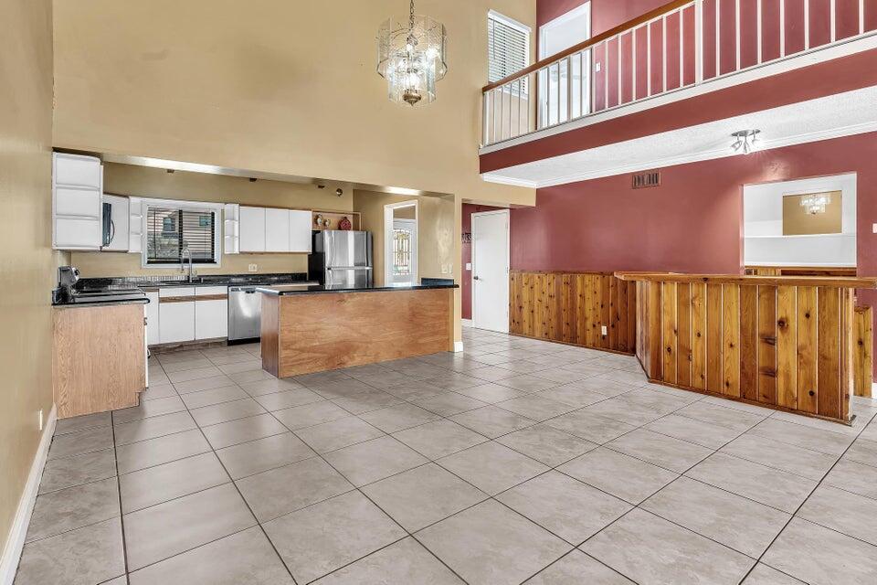 2438 Southridge Road Delray Beach, FL 33444 - Photo 11 of 52 20240716200847109168000000-o