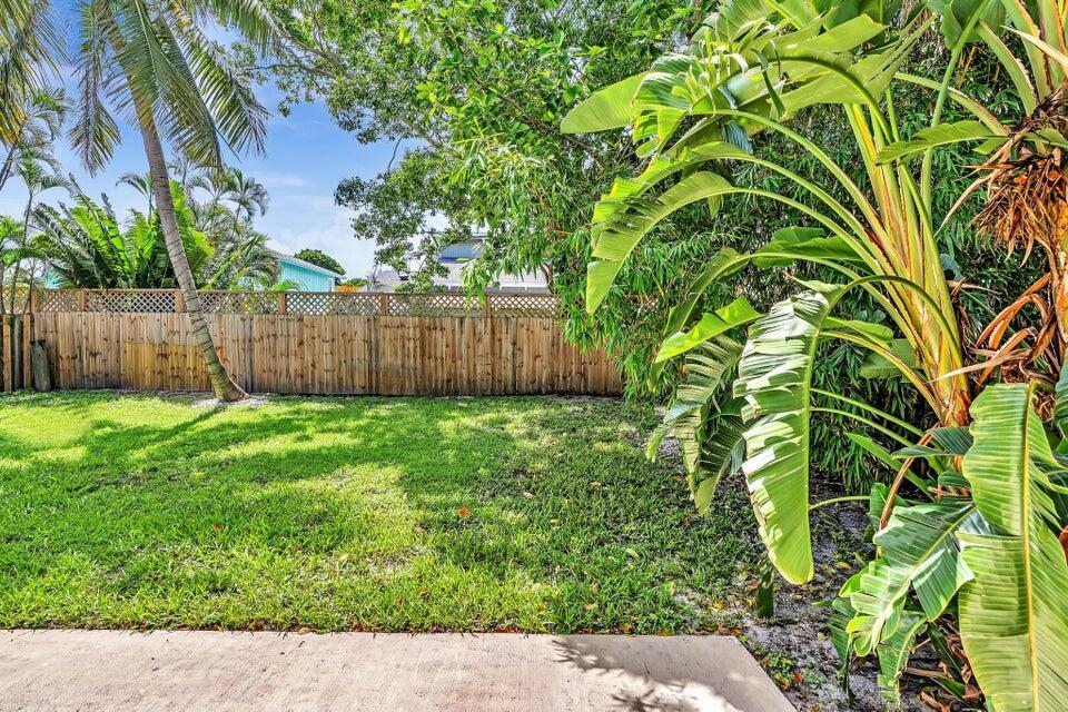 2438 Southridge Road Delray Beach, FL 33444 - Photo 19 of 52 20240716200910633992000000-o