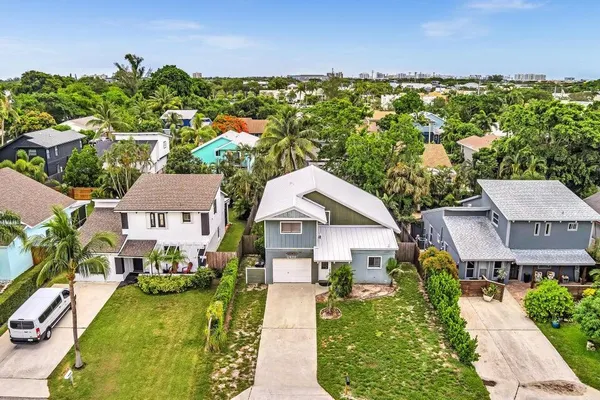 $3,500 | 2438 Southridge Road, Delray Beach, FL 33444
