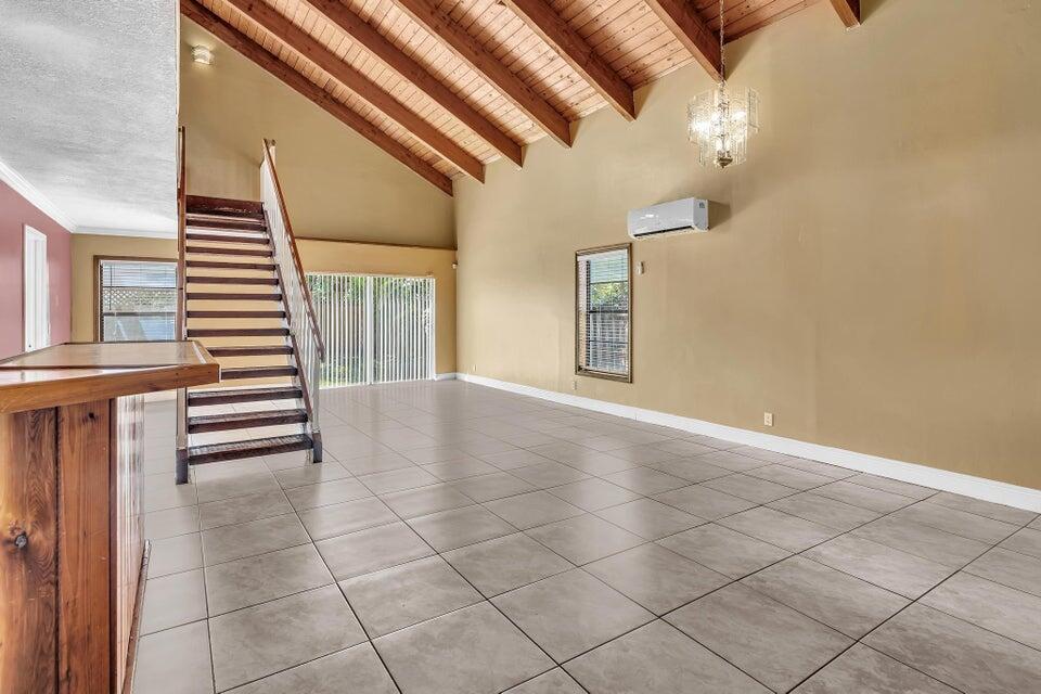 2438 Southridge Road Delray Beach, FL 33444 - Photo 10 of 52 20240716200845169575000000-o