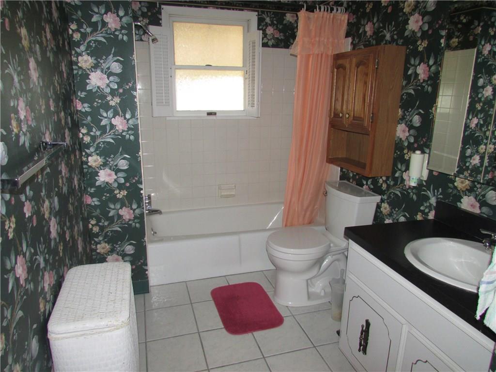 4867 Williamsport Road Elizabeth, PA 15037 - Photo 15 of 25 Main bathroom
