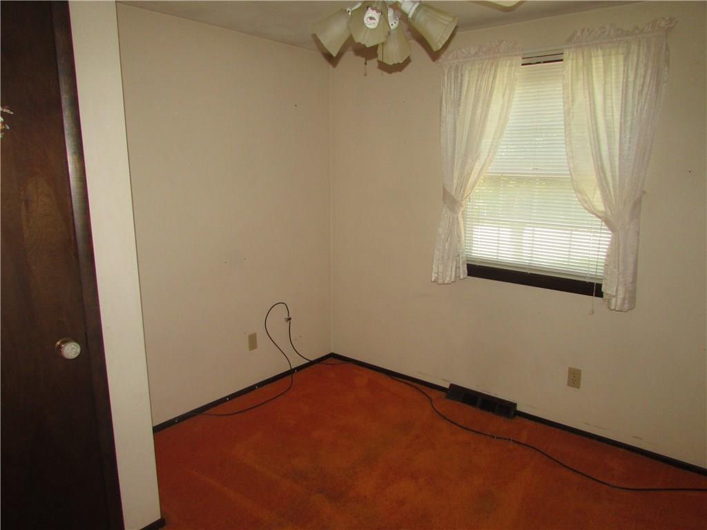 4867 Williamsport Road Elizabeth, PA 15037 - Photo 20 of 25 3rd Bedroom