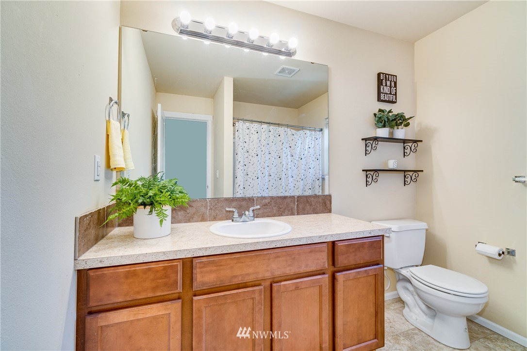 3409 164th Place Southeast, Unit 13 Bothell, WA 98012 - Photo 14 of 19 Gallery Image 14