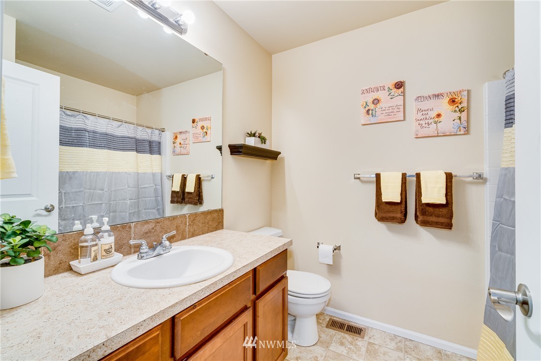 3409 164th Place Southeast, Unit 13 Bothell, WA 98012 - Photo 17 of 19 Gallery Image 17