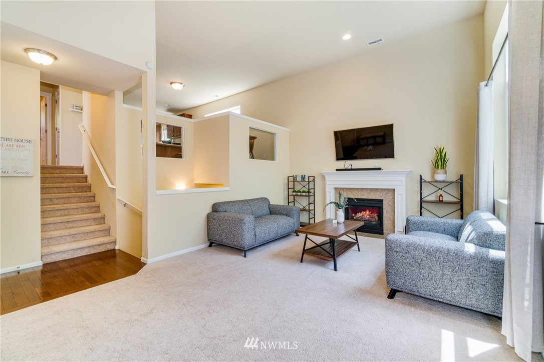3409 164th Place Southeast, Unit 13 Bothell, WA 98012 - Photo 4 of 19 Gallery Image 4