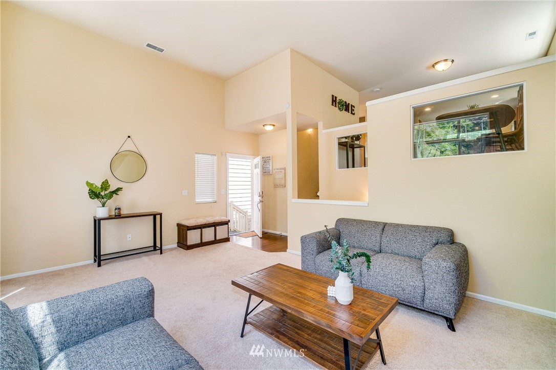 3409 164th Place Southeast, Unit 13 Bothell, WA 98012 - Photo 5 of 19 Gallery Image 5