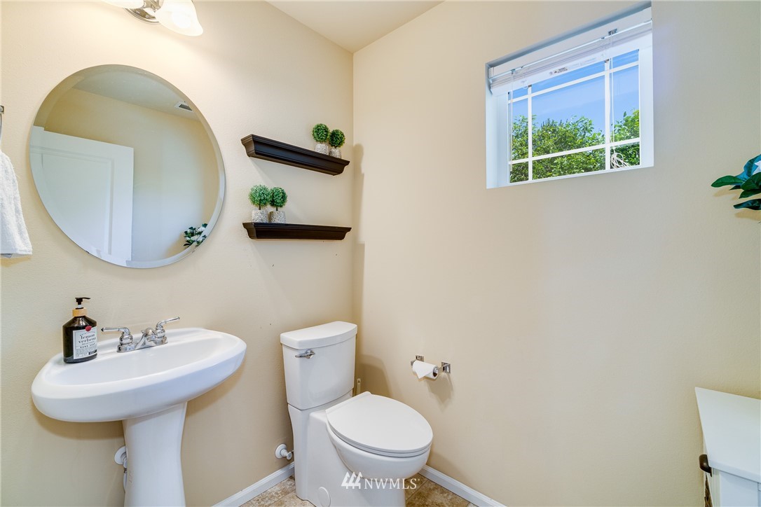 3409 164th Place Southeast, Unit 13 Bothell, WA 98012 - Photo 6 of 19 Gallery Image 6