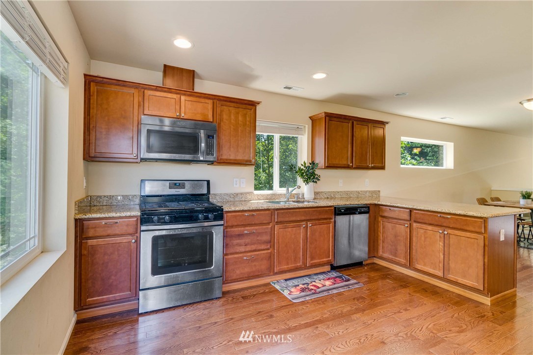 3409 164th Place Southeast, Unit 13 Bothell, WA 98012 - Photo 10 of 19 Gallery Image 10