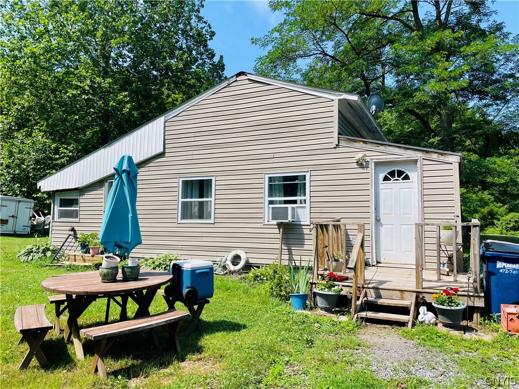 7762 Perry Road Van Buren, NY 13027 - Photo 2 of 24